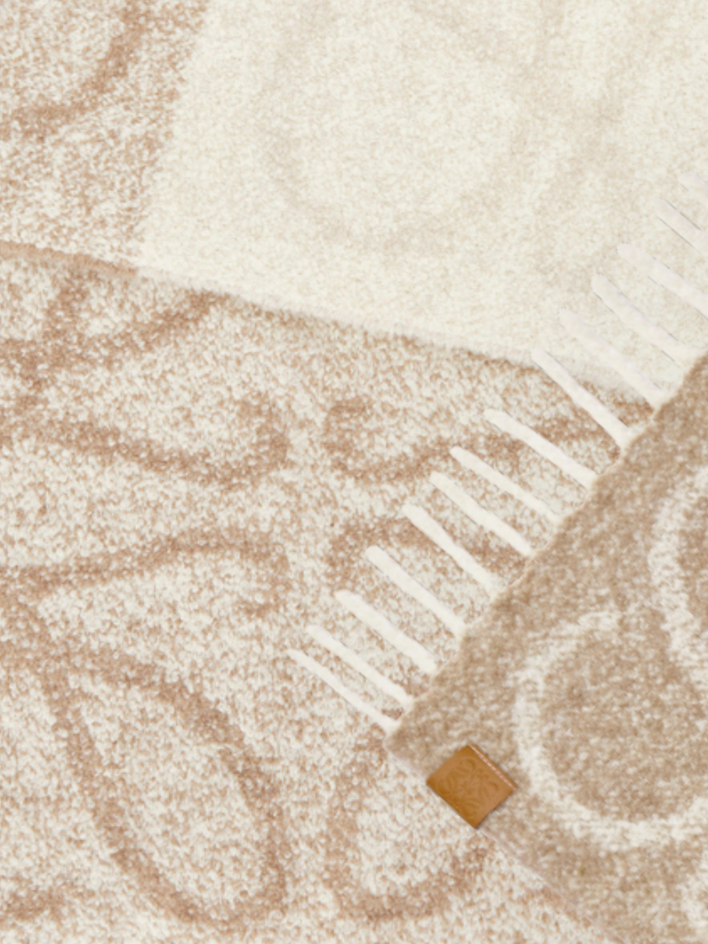 Anagram scarf in alpaca and wool